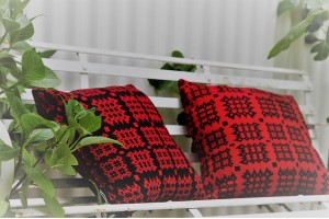 Scarlet & Black Welsh tapestry cushions CZ54